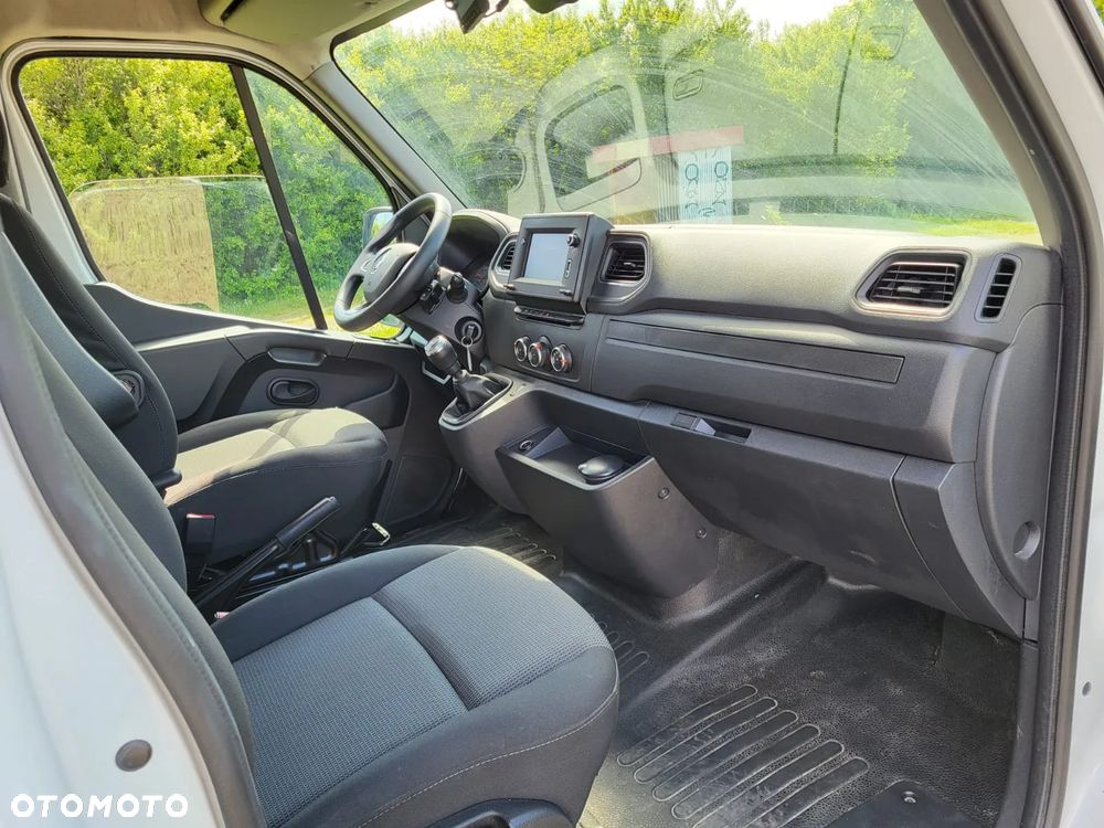 Renault Master - 24