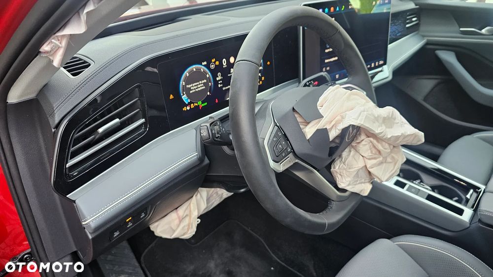 Volkswagen Passat - 12