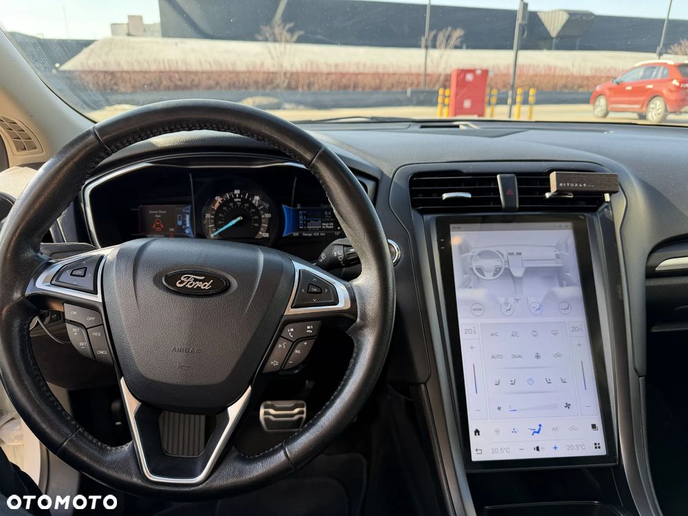 Ford Mondeo - 10
