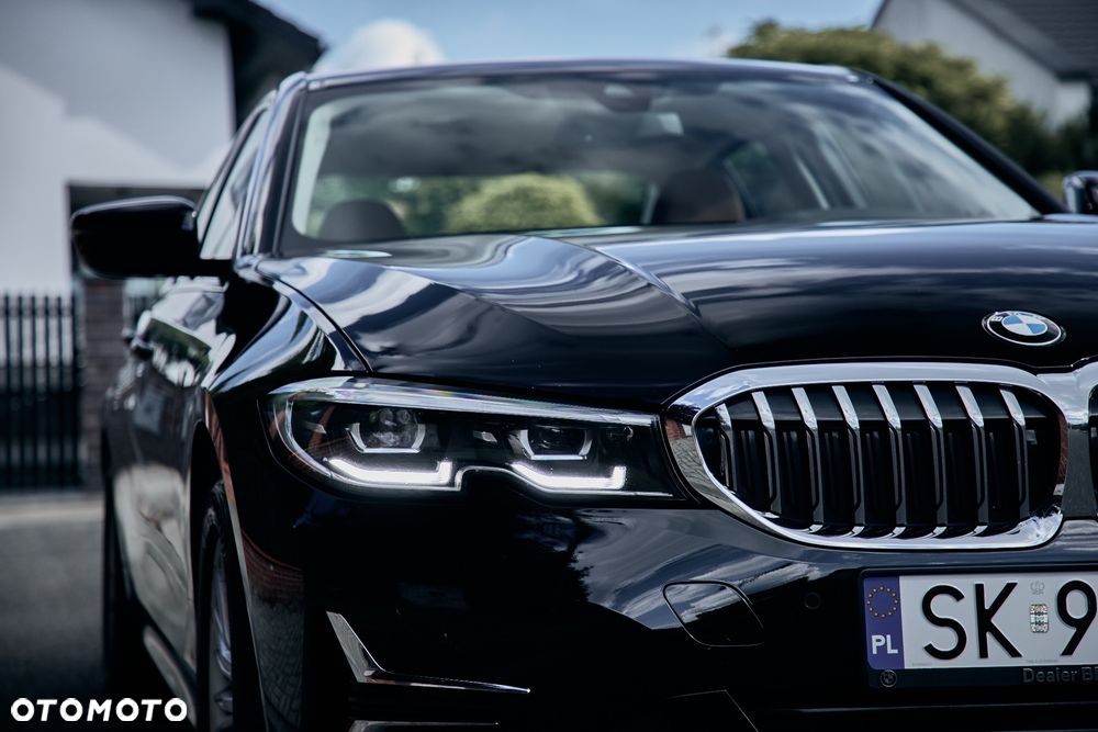 BMW Seria 3 320d xDrive Luxury Line - 4