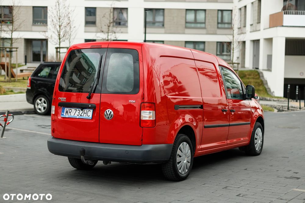Volkswagen Caddy Maxi - 8