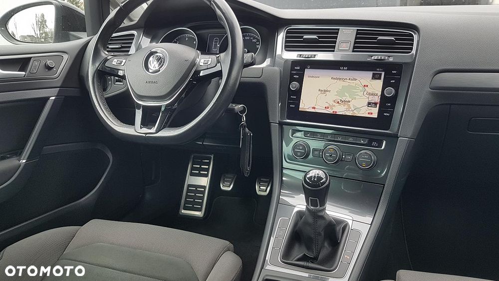 Volkswagen Golf 1.6 TDI BMT Comfortline - 18