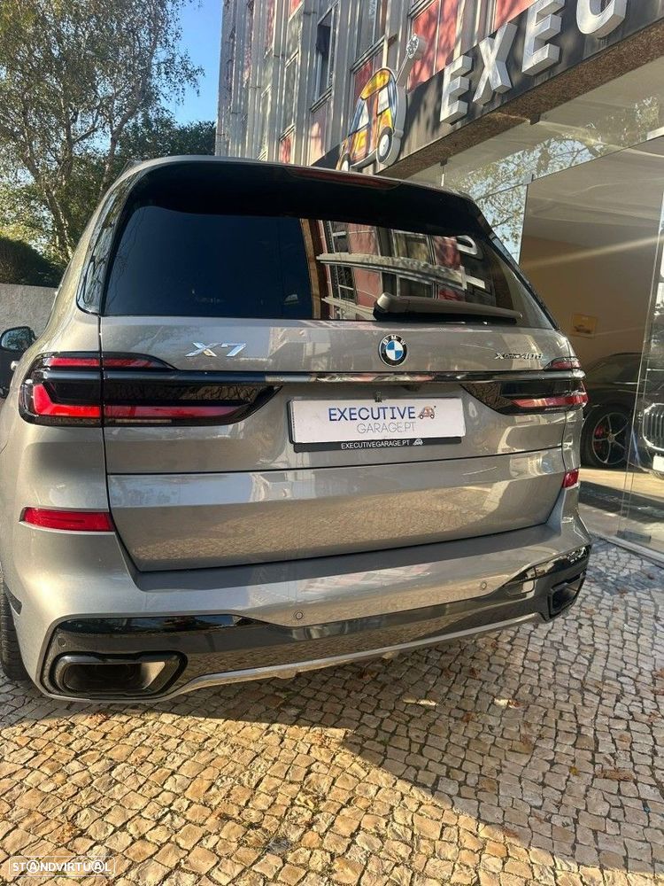 BMW X7 40 d xDrive Pack M Desportivo - 5