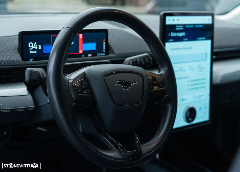 Ford Mustang Mach-E Premium - 6