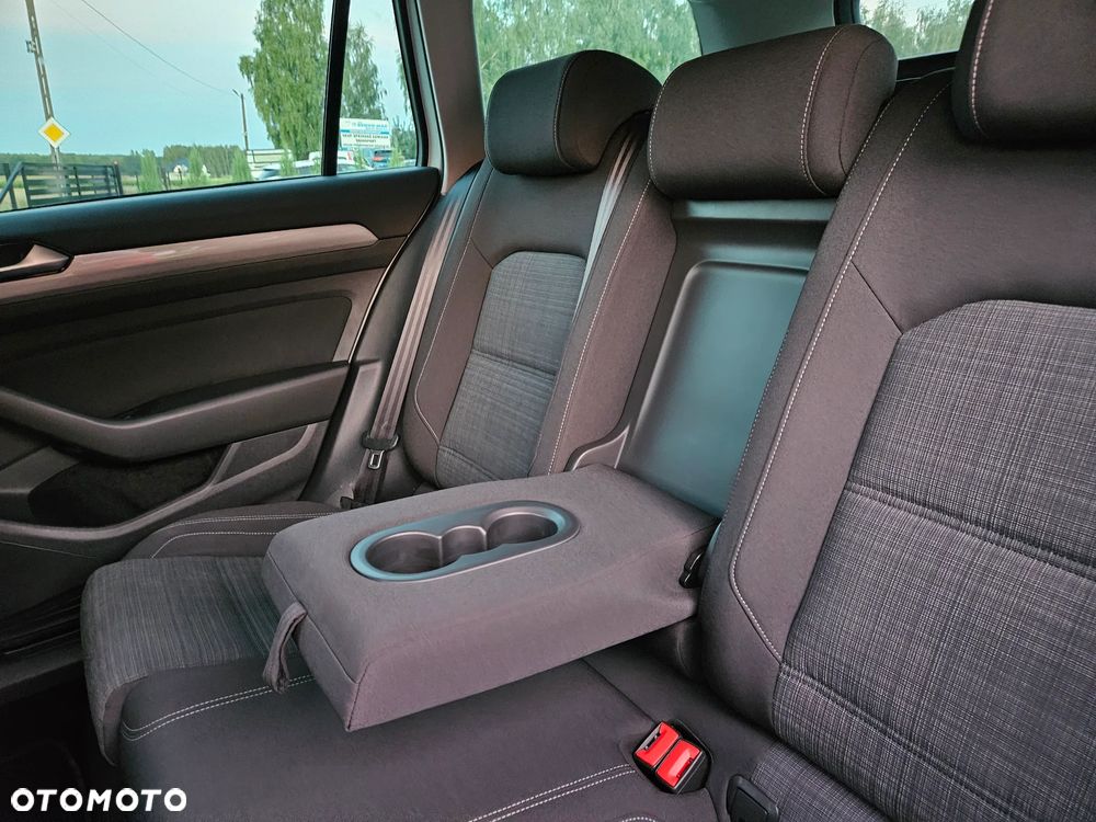 Volkswagen Passat 1.5 TSI EVO Business - 29