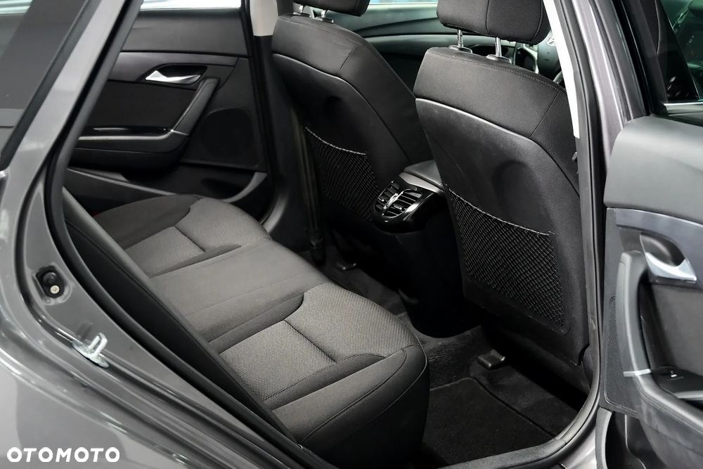 Hyundai i40 Kombi blue 1.6 Space - 10