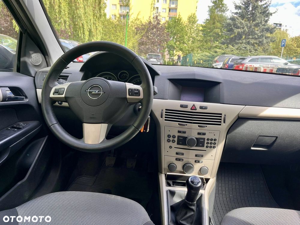 Opel Astra - 16