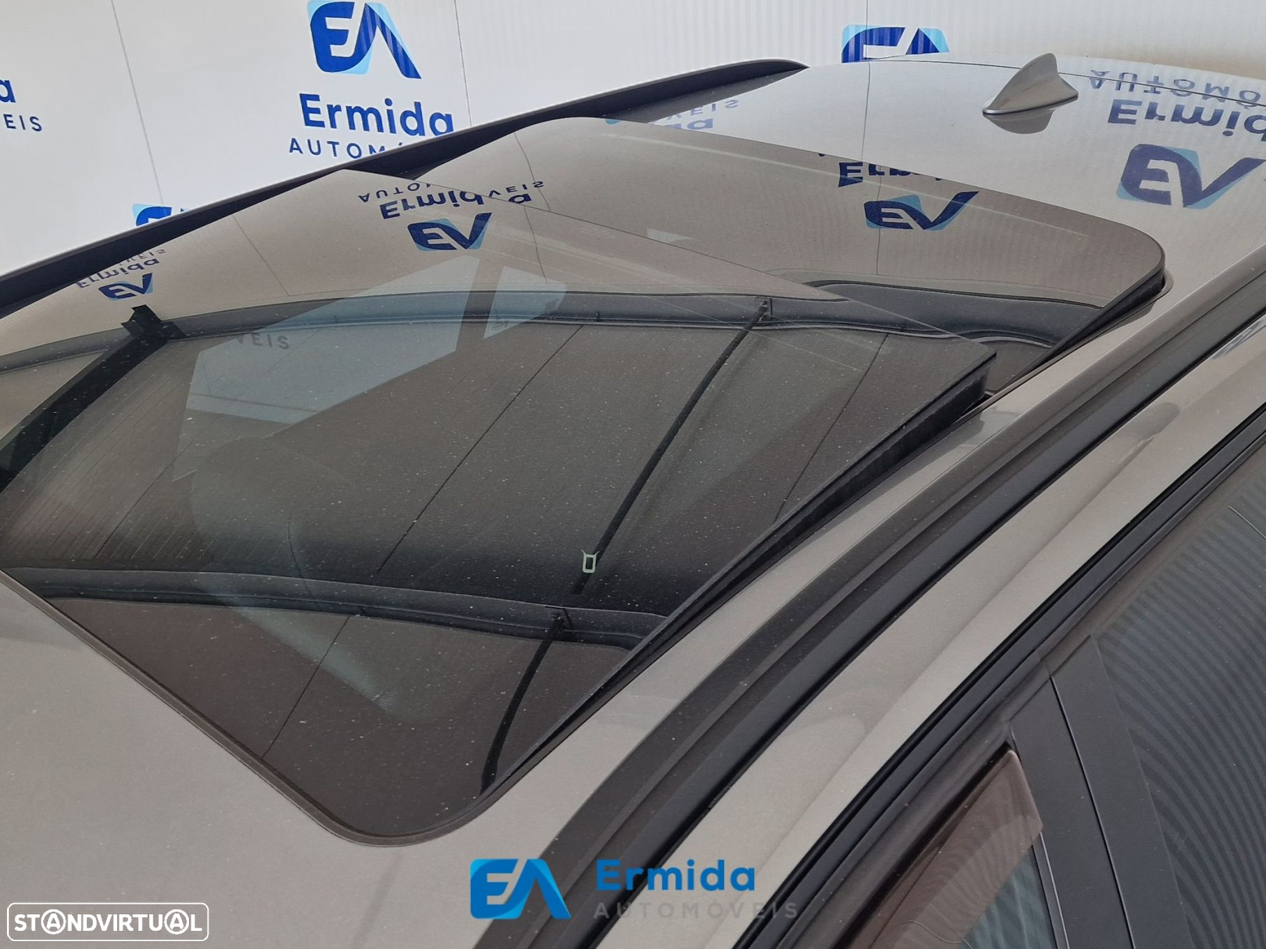 BMW 320 d Touring LifeStyle Auto - 16