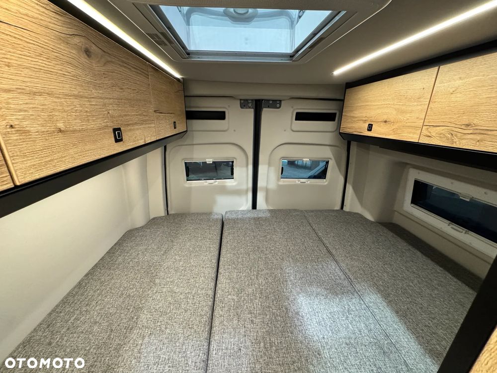 Mercedes-Benz Sprinter - 18