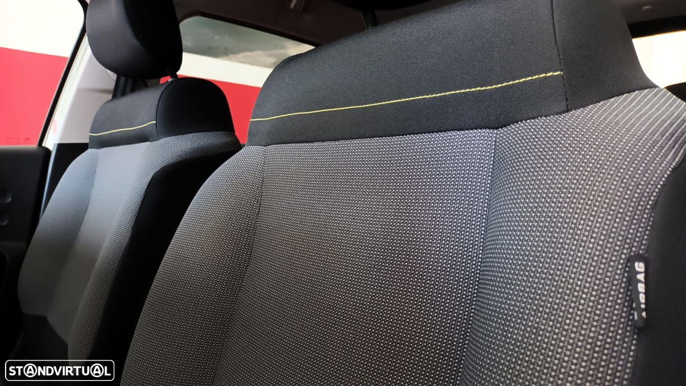 Citroën C3 1.2 PureTech Graphic - 44