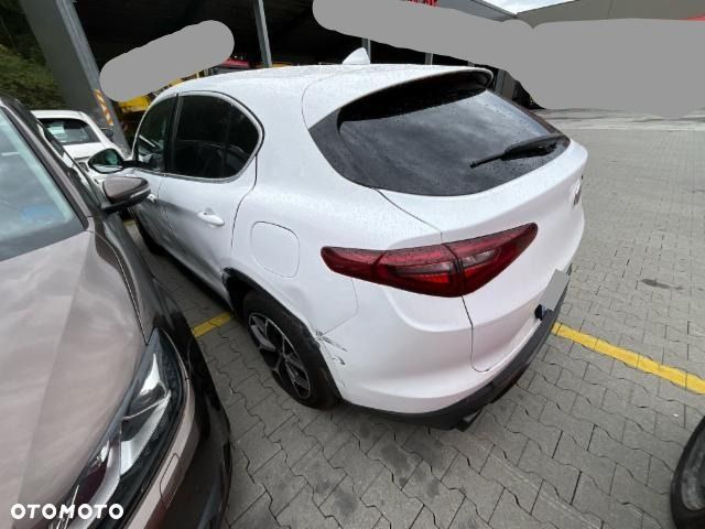 Alfa Romeo Stelvio 2.2 JTDM Super Q4 - 3