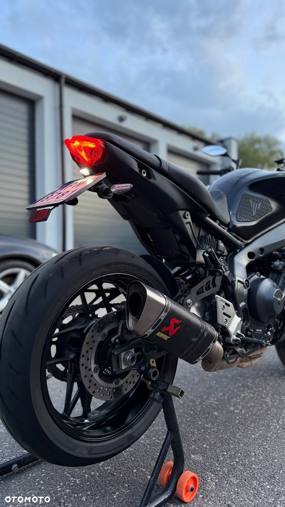 Yamaha MT - 17