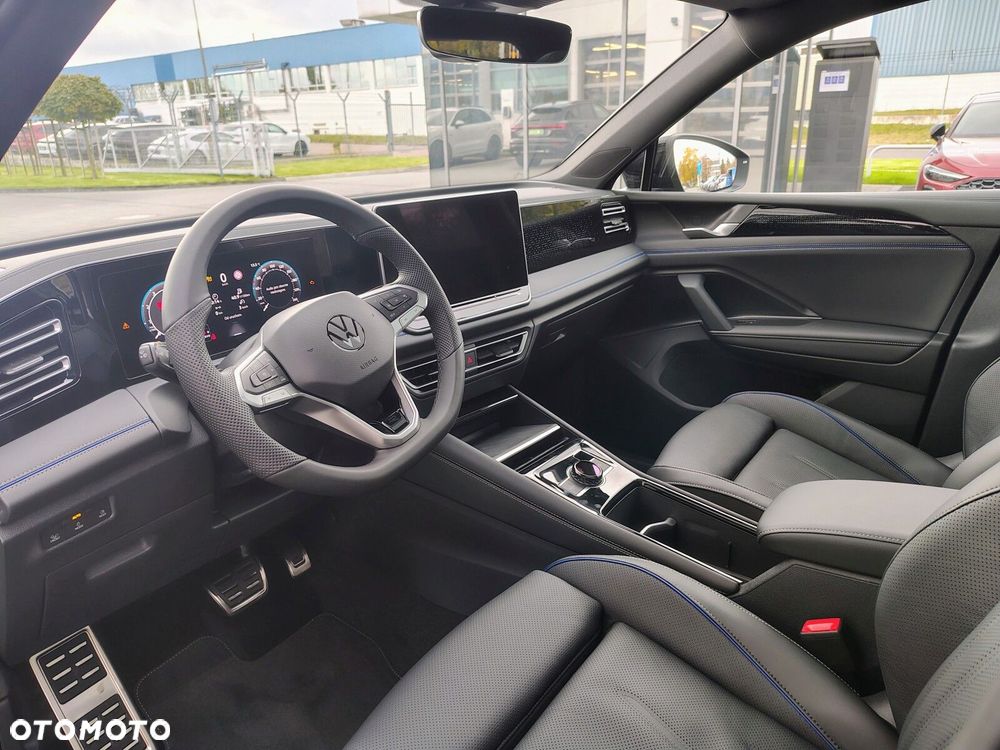 Volkswagen Tiguan - 12
