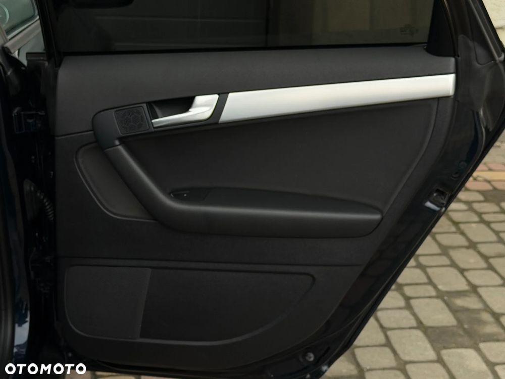 Audi A3 Sportback 2.0 TDI Ambiente - 38