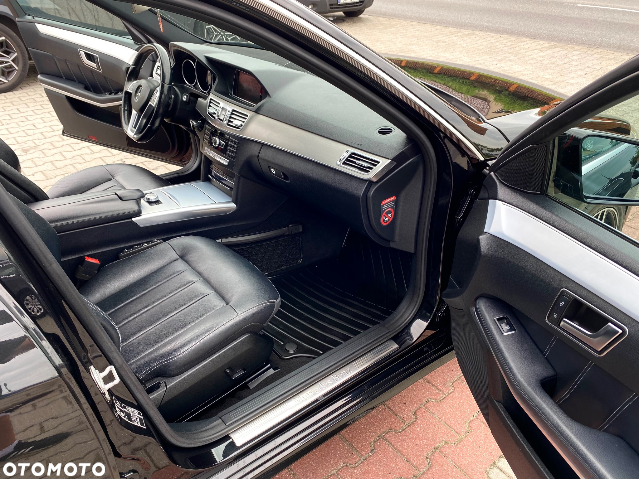 Mercedes-Benz Klasa E 220 BlueTEC 9G-TRONIC - 9