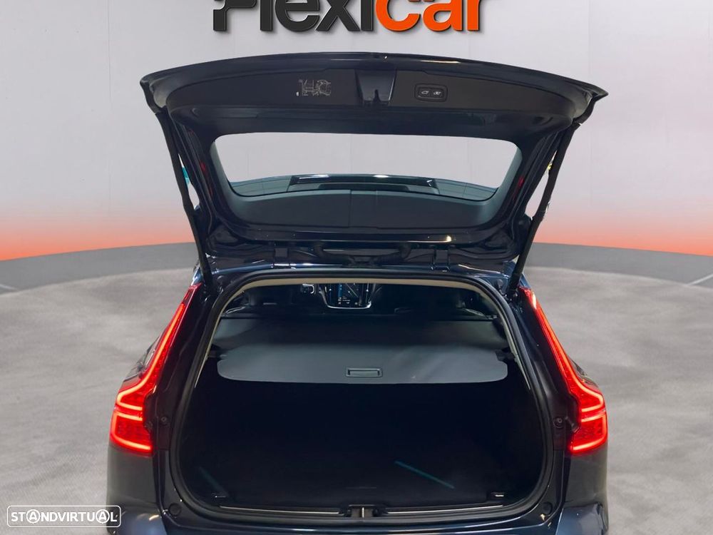 Volvo V60 2.0 B4 Momentum Plus Geartronic - 19