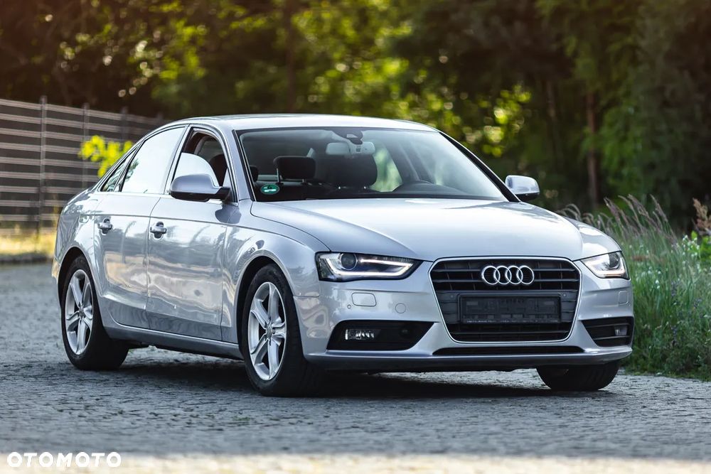 Audi A4 Limousine 2.0 TDI DPF Ambiente - 1
