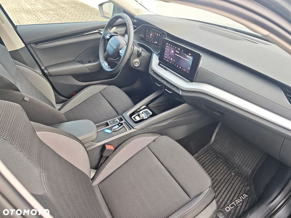 Skoda Octavia - 10