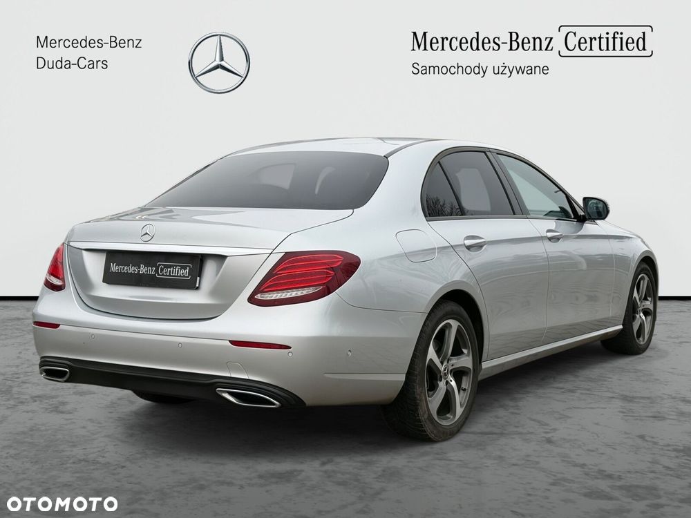 Mercedes-Benz Klasa E 220 d 4-Matic Business Edition - 5