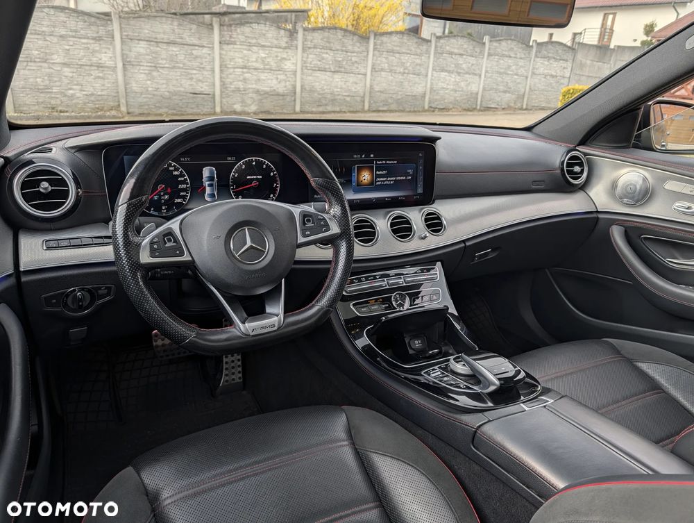 Mercedes-Benz Klasa E - 12