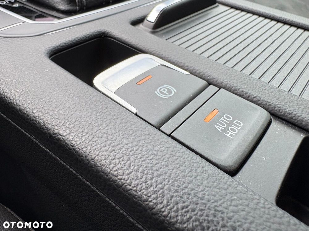 Volkswagen Arteon 2.0 TSI R-Line DSG - 28