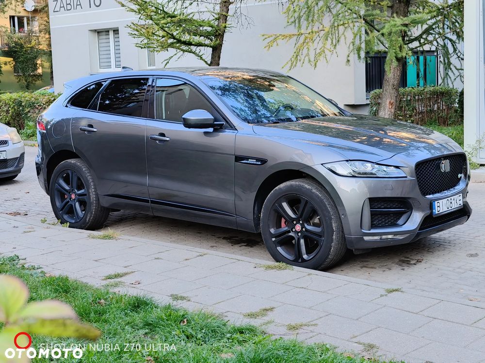 Jaguar F-Pace - 1