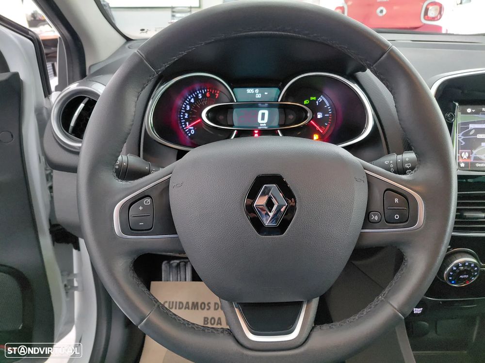 Renault Clio 1.2 16V 75 LIMITED - 12