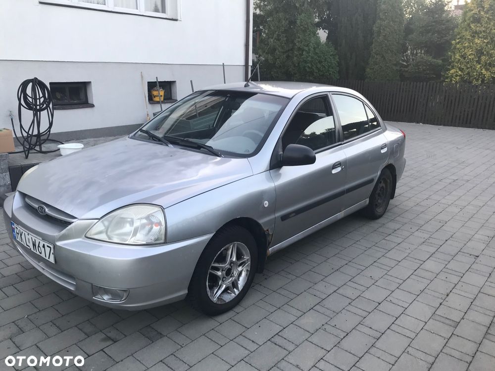 Kia Rio - 3