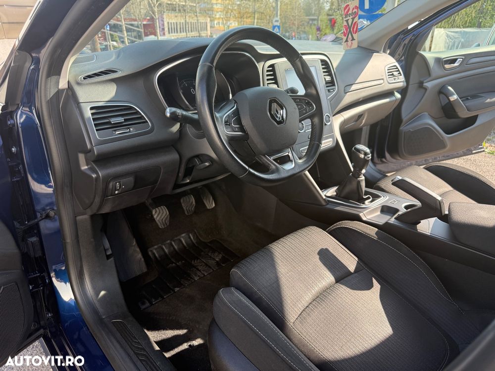 Renault Megane TCE GPF Life - 22