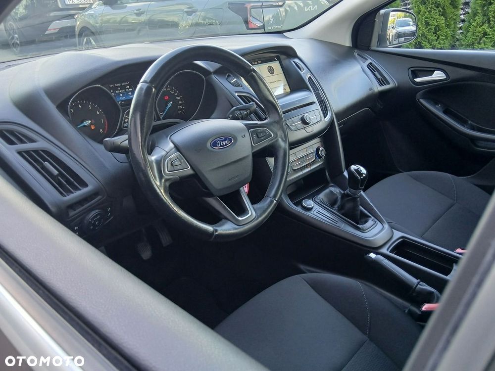 Ford Focus 1.6 SYNC Edition - 13