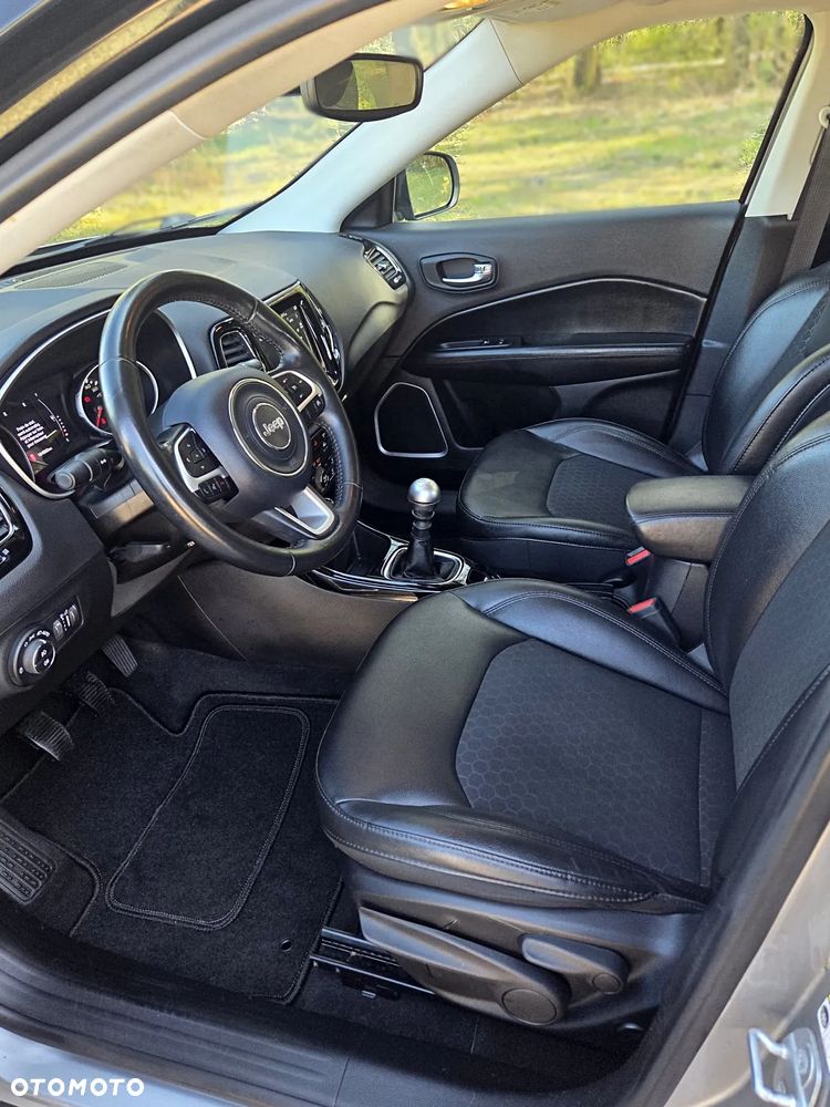 Jeep Compass - 11