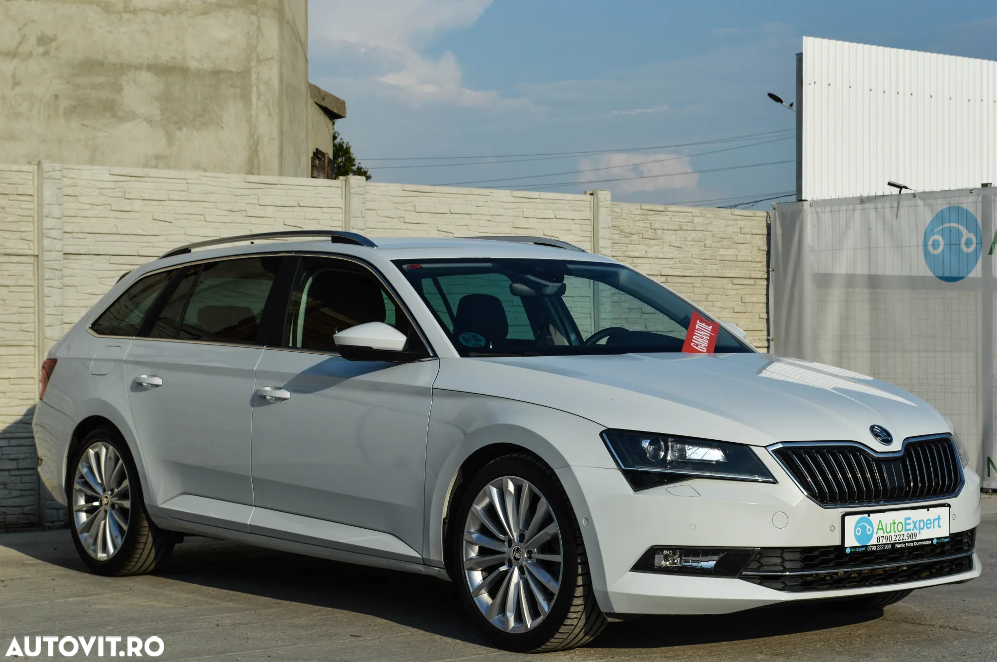 Skoda Superb Combi 2.0 TDI Style - 12