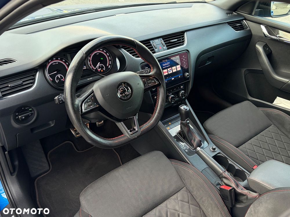 Skoda Octavia 2.0 TDI RS Challenge DSG - 19