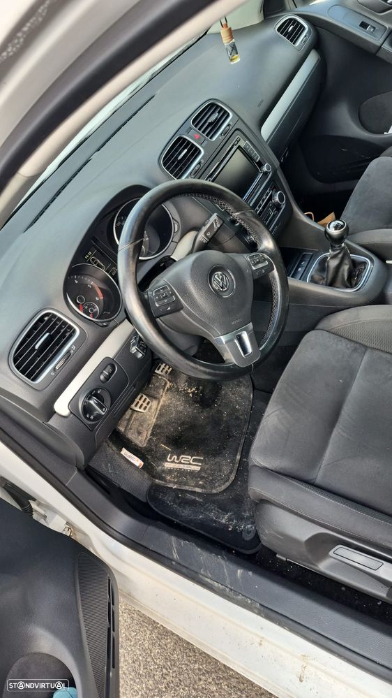 VW Golf 1.6 TDi Highline - 5