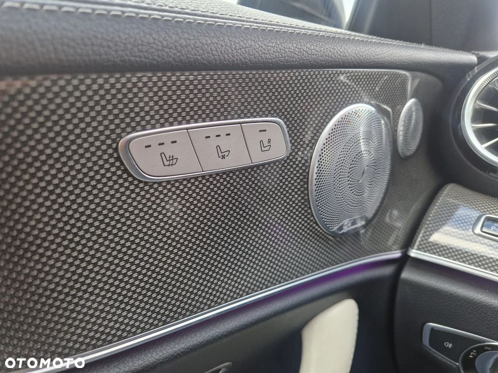 Mercedes-Benz Klasa E 220 d Coupe 9G-TRONIC - 19