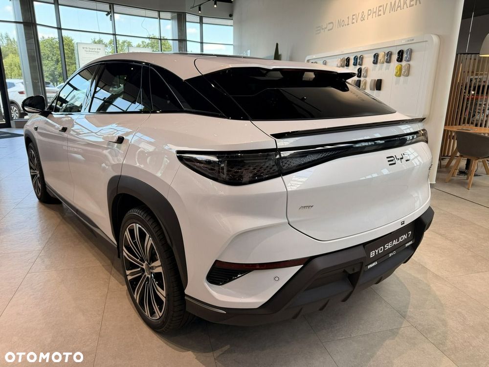 BYD Sealion 7 - 4