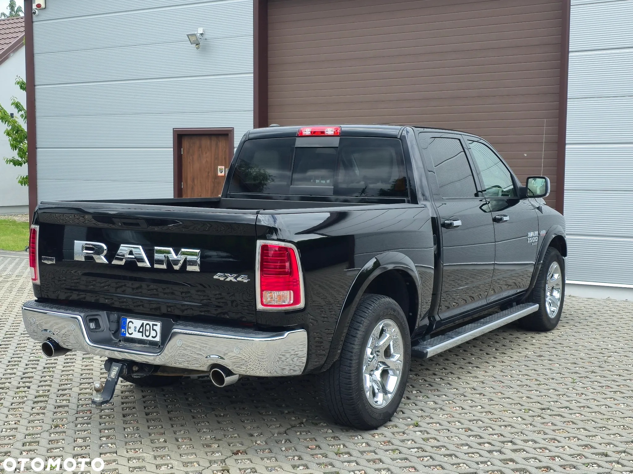 RAM 1500 5.7 Crew Cab Shortbed Laramie Sport Full - 19
