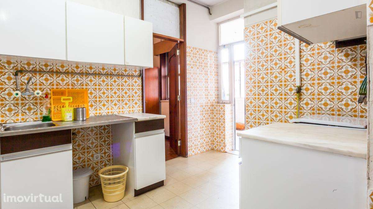 Quarto - localizado em Ramalde Porto - Grande imagem: 4/41