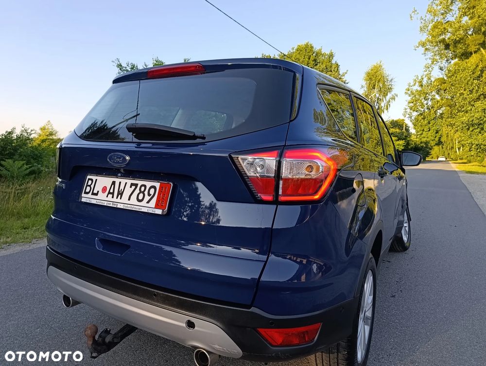 Ford Kuga 1.5 EcoBlue TITANIUM - 4