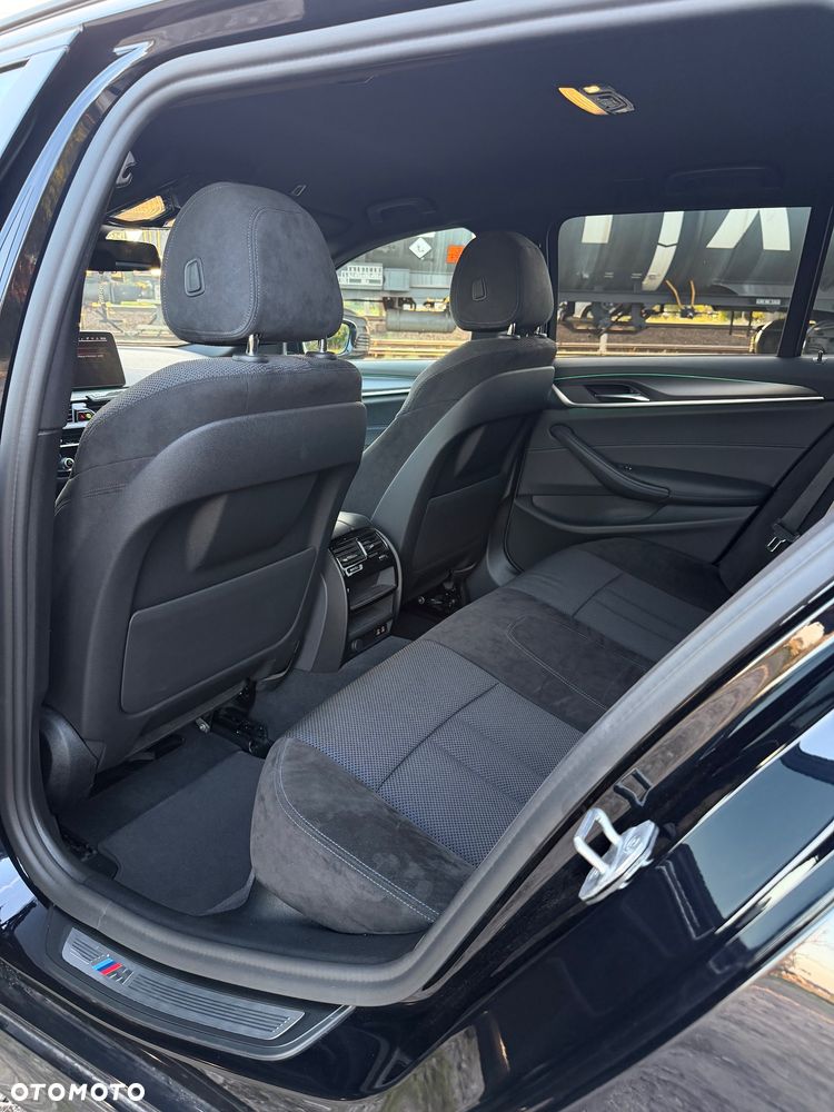 BMW Seria 5 530d xDrive mHEV M Sport sport - 10
