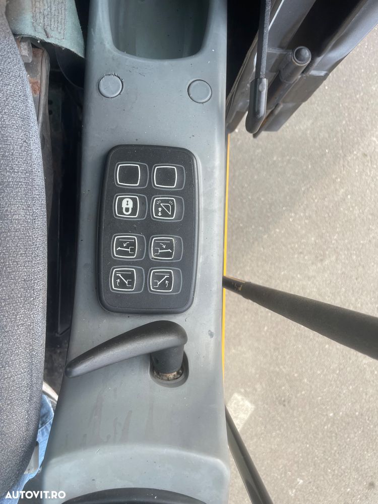 JCB JS1033 - 20