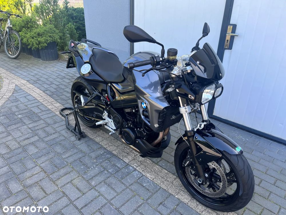 BMW F - 23
