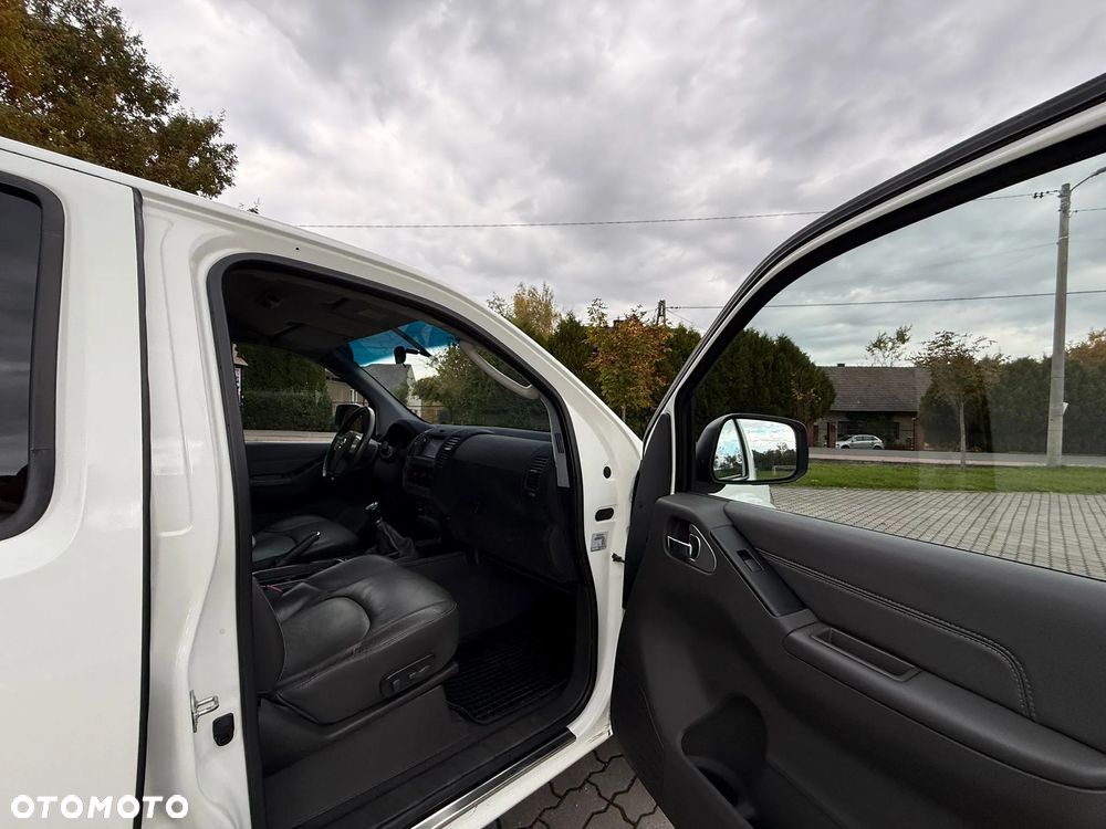 Nissan Navara LE - 22