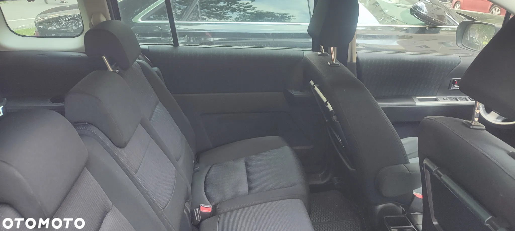 Mazda 5 2.0 CD DPF Exclusive - 26