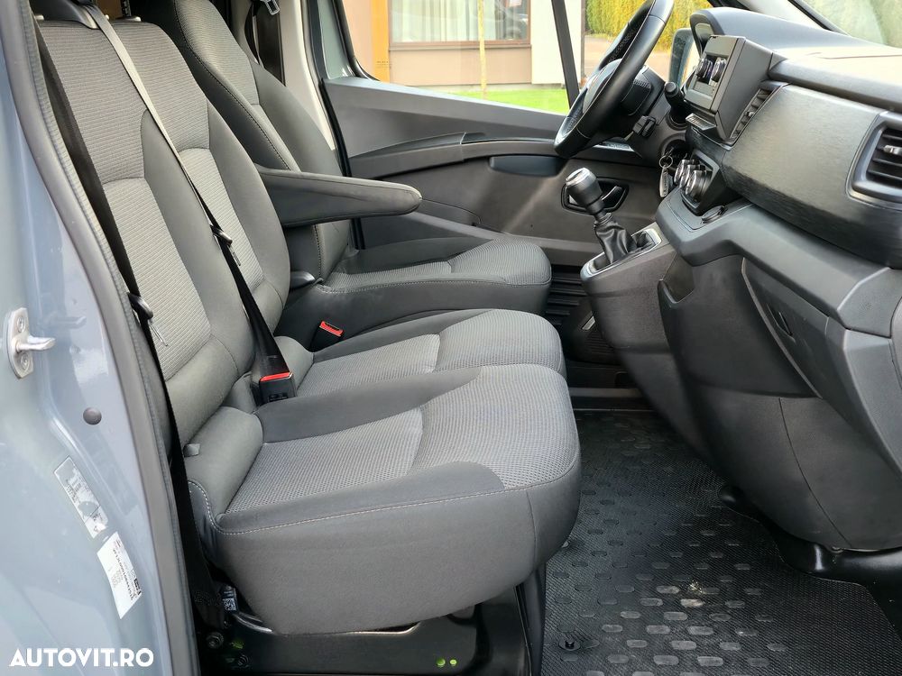 Renault Trafic 2.0 Blue dCi 145 Combi L2H1 7+1 locuri Expression Plus - 13