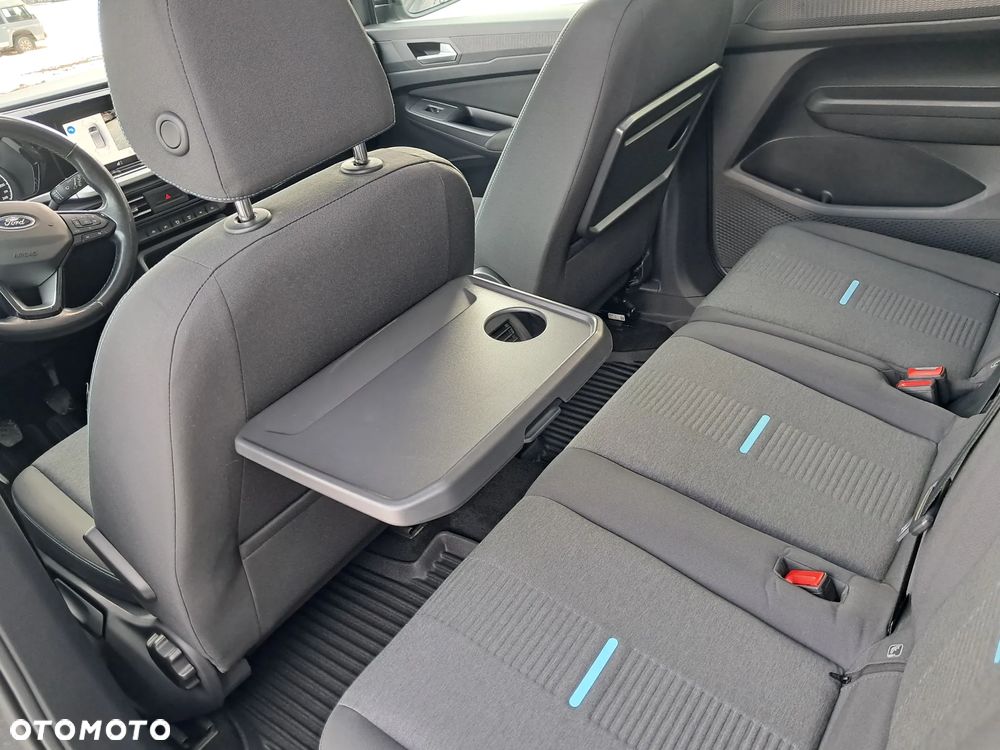 Ford Tourneo Connect Grand - 13