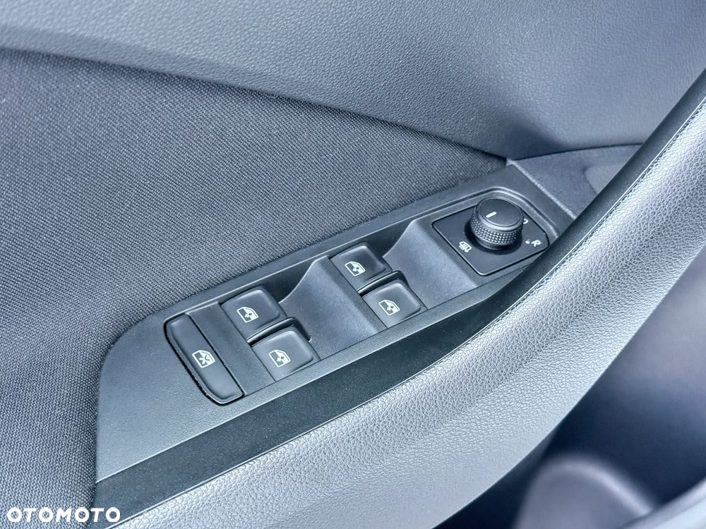Skoda Kamiq 1.5 TSI Monte Carlo DSG - 32