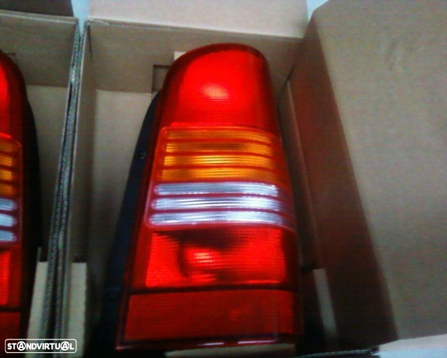 farolins stop mercedes vito e viano wdb638 1997 até 2003 (novos) - 2