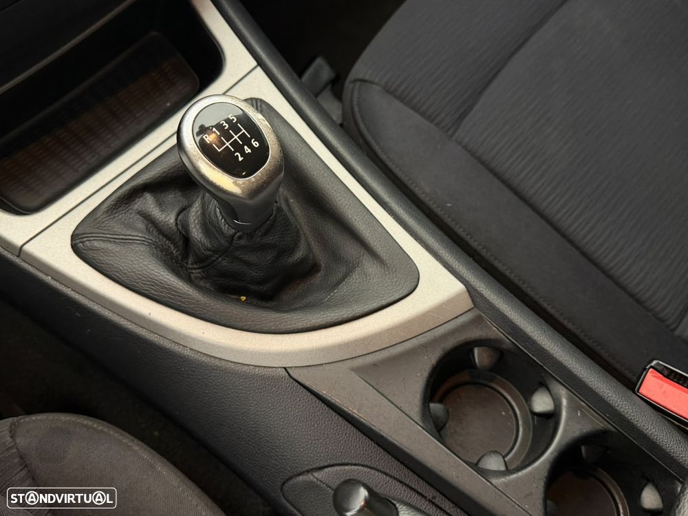 BMW 118 d - 9