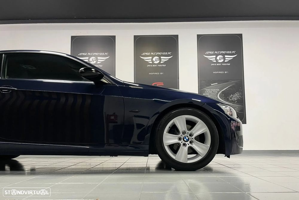 BMW 320 d Coupe Auto - 11